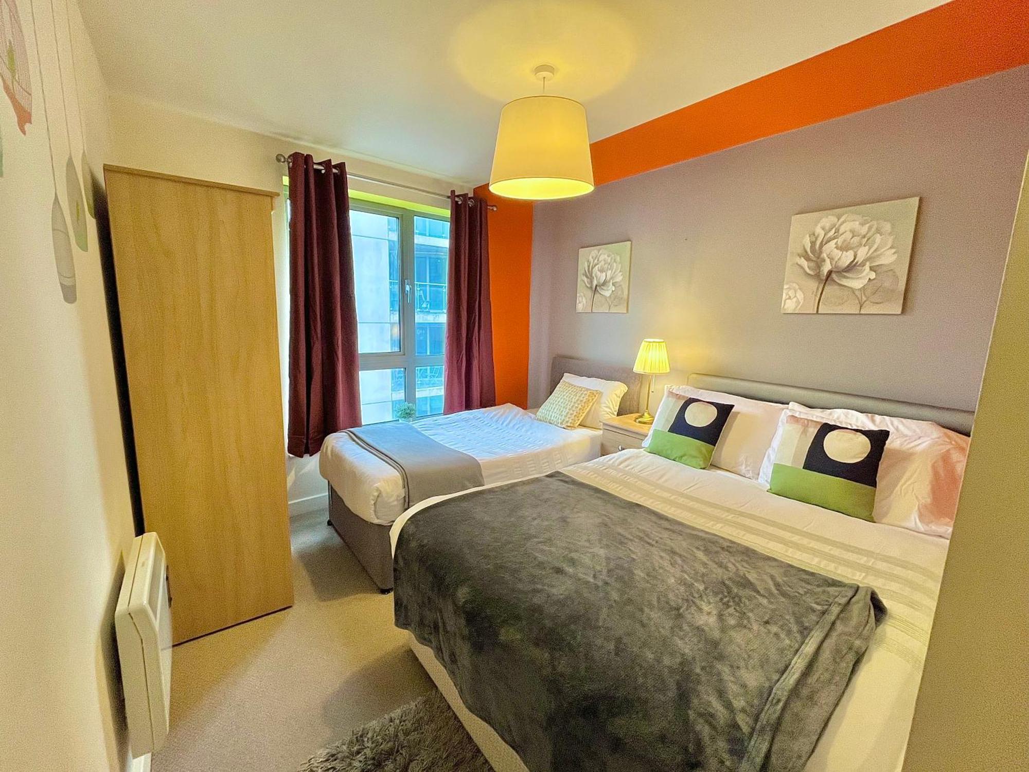 Skyview Apartment By Noknokstay - City Centre With Parking - Group, Family, Business شيفيلد المظهر الخارجي الصورة