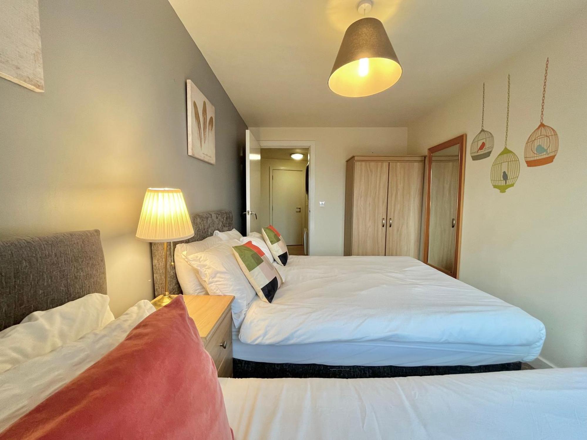 Skyview Apartment By Noknokstay - City Centre With Parking - Group, Family, Business شيفيلد المظهر الخارجي الصورة